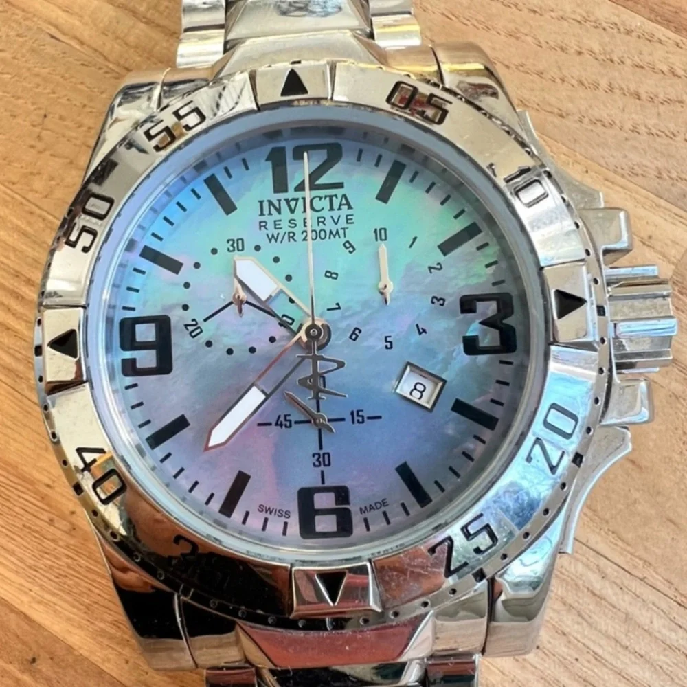 Invicta reserve Chronograph mother of pearl dial silver tone watch NEW BATTERY